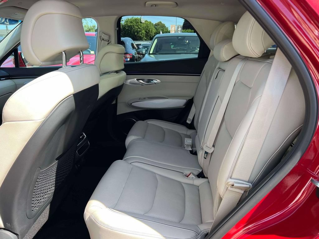 Certified 2026 Genesis GV70 2.5T Advanced AWD/4WD image 11