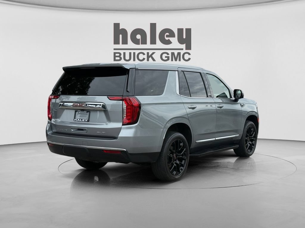 Used 2023 GMC Yukon SLT w/ SLT Luxury Package AWD/4WD image 5