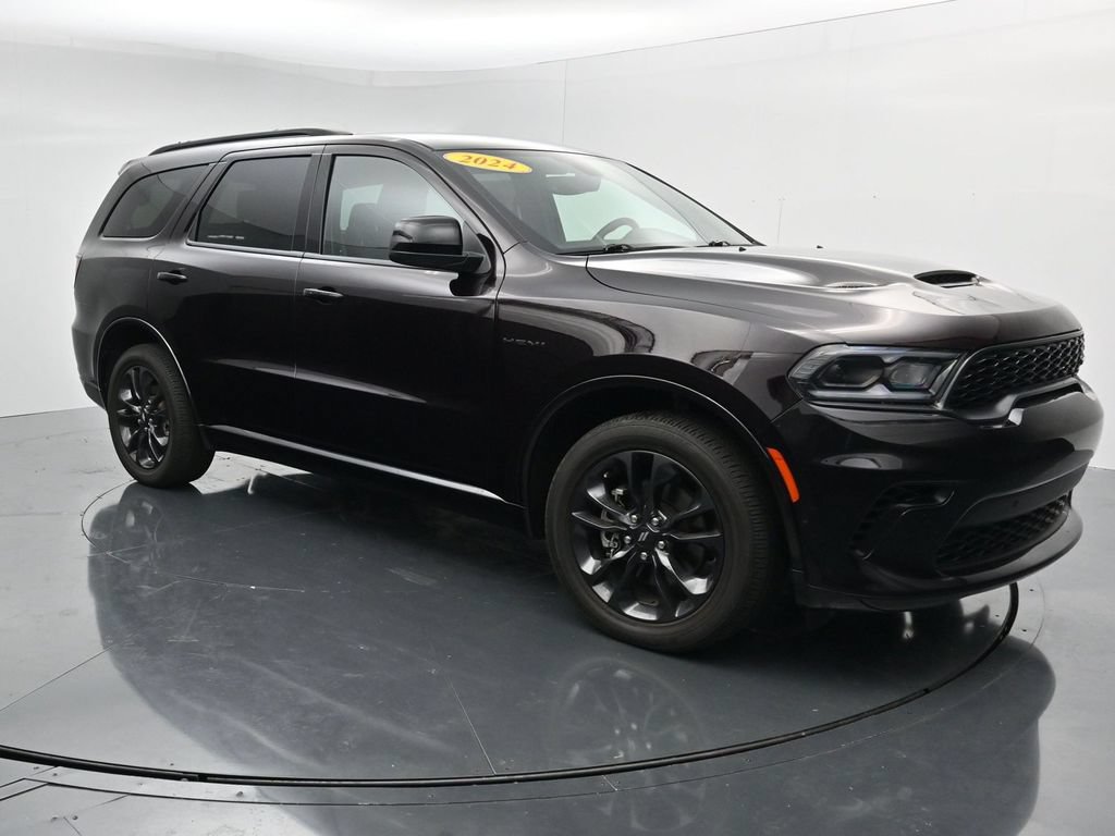 Used 2024 Dodge Durango R/T w/ Blacktop Package AWD/4WD image 2