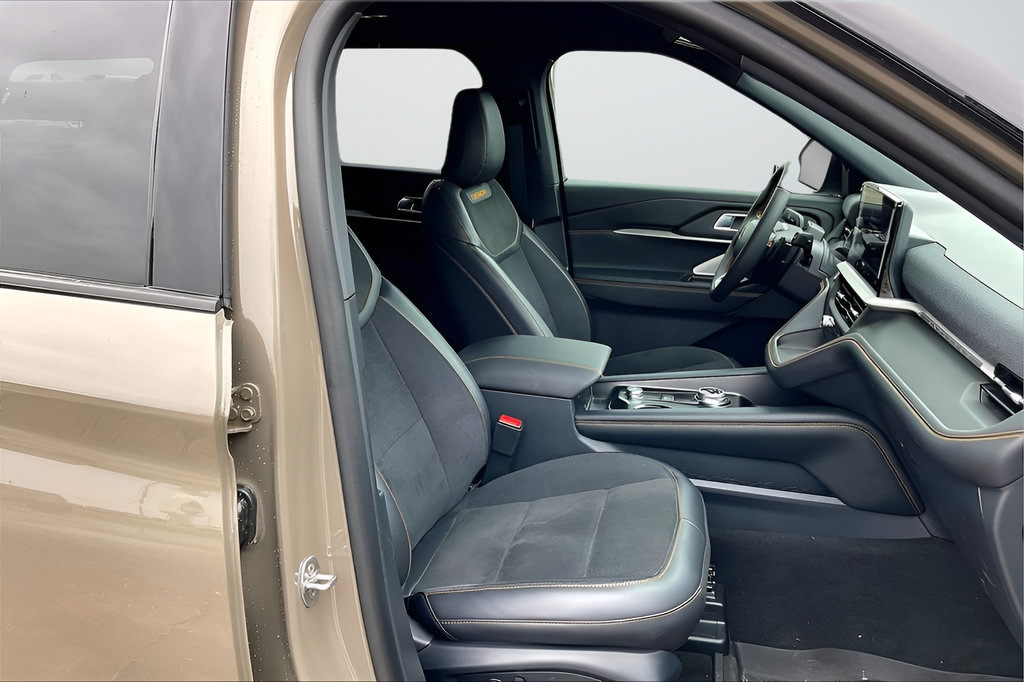 Used 2026 Ford Explorer Tremor w/ Tremor Ultimate Package AWD/4WD image 24