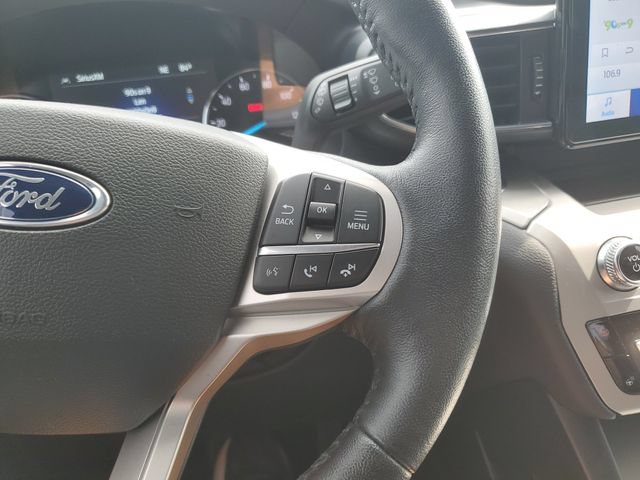 Used 2022 Ford Explorer XLT w/ Equipment Group 202A AWD/4WD image 22