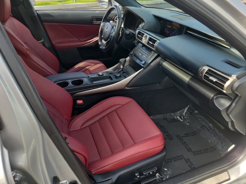 Used 2016 Lexus IS 200t RWD image 18