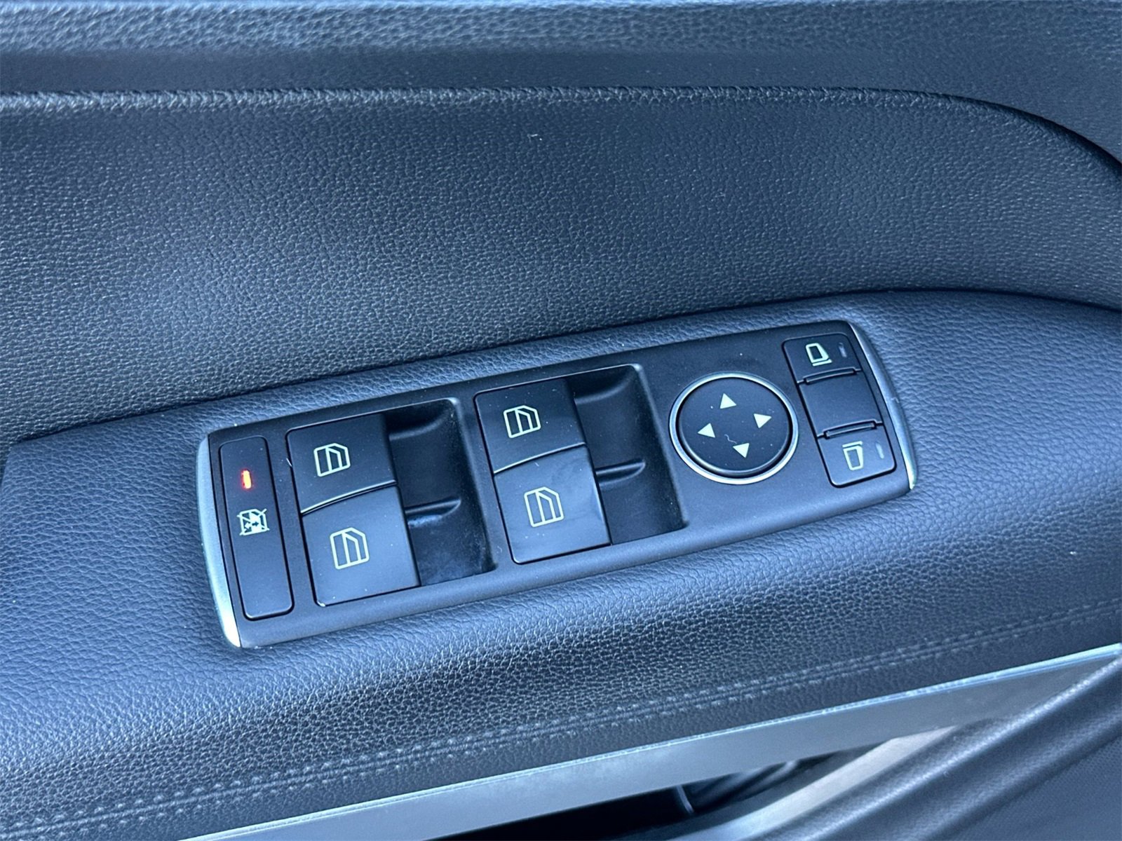 Used 2012 Mercedes-Benz E 350 Cabriolet image 13