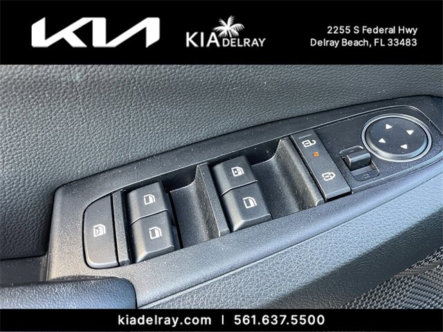 Used 2024 Kia Seltos EX image 16