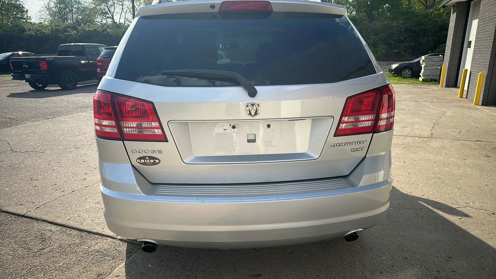 Used 2010 Dodge Journey SXT w/ Flexible Seating Group FWD image 4