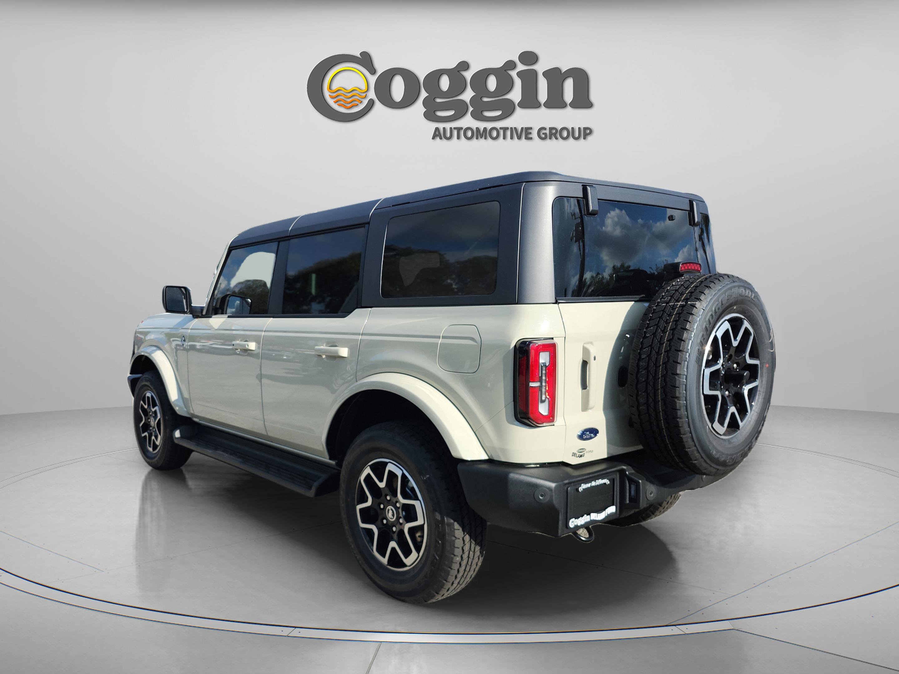 New 2025 Ford Bronco Outer Banks AWD/4WD image 3