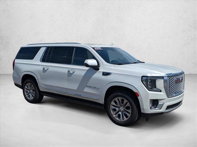 Used 2022 GMC Yukon XL Denali AWD/4WD video 3