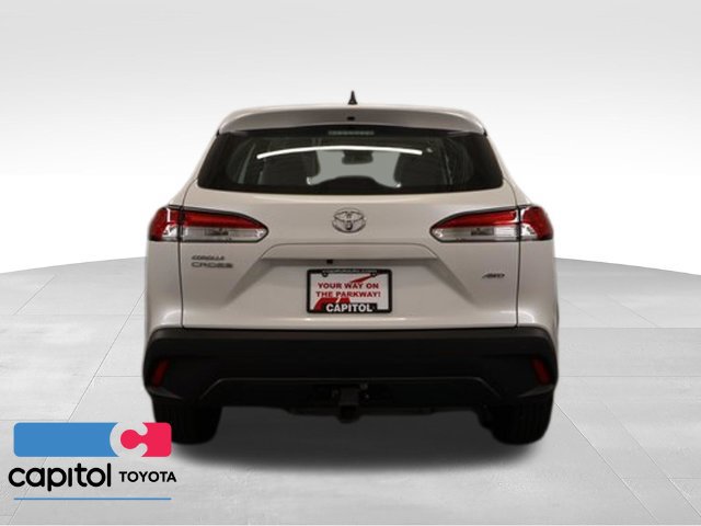 Certified 2025 Toyota Corolla Cross L AWD/4WD image 4