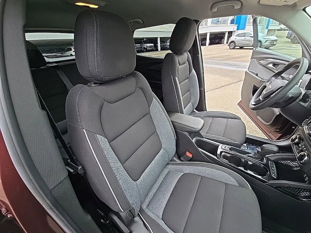 Used 2023 Chevrolet TrailBlazer LT w/ Convenience Package image 32