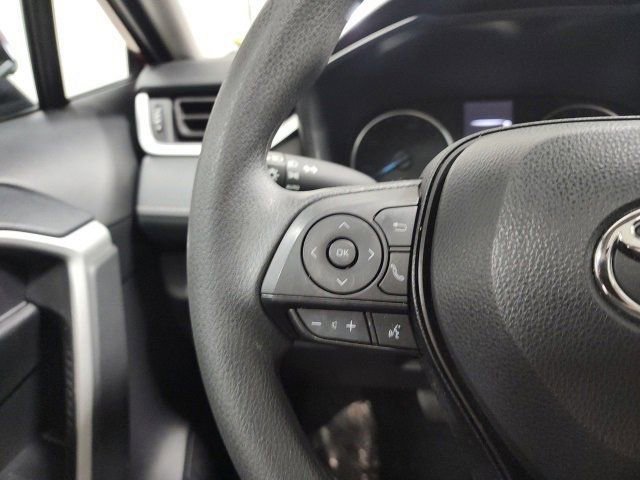 Certified 2022 Toyota RAV4 XLE w/ Convenience Package image 30