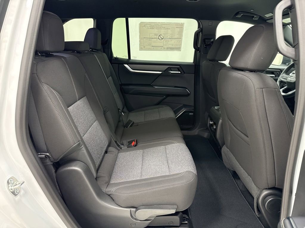 New 2026 GMC Acadia Elevation image 12