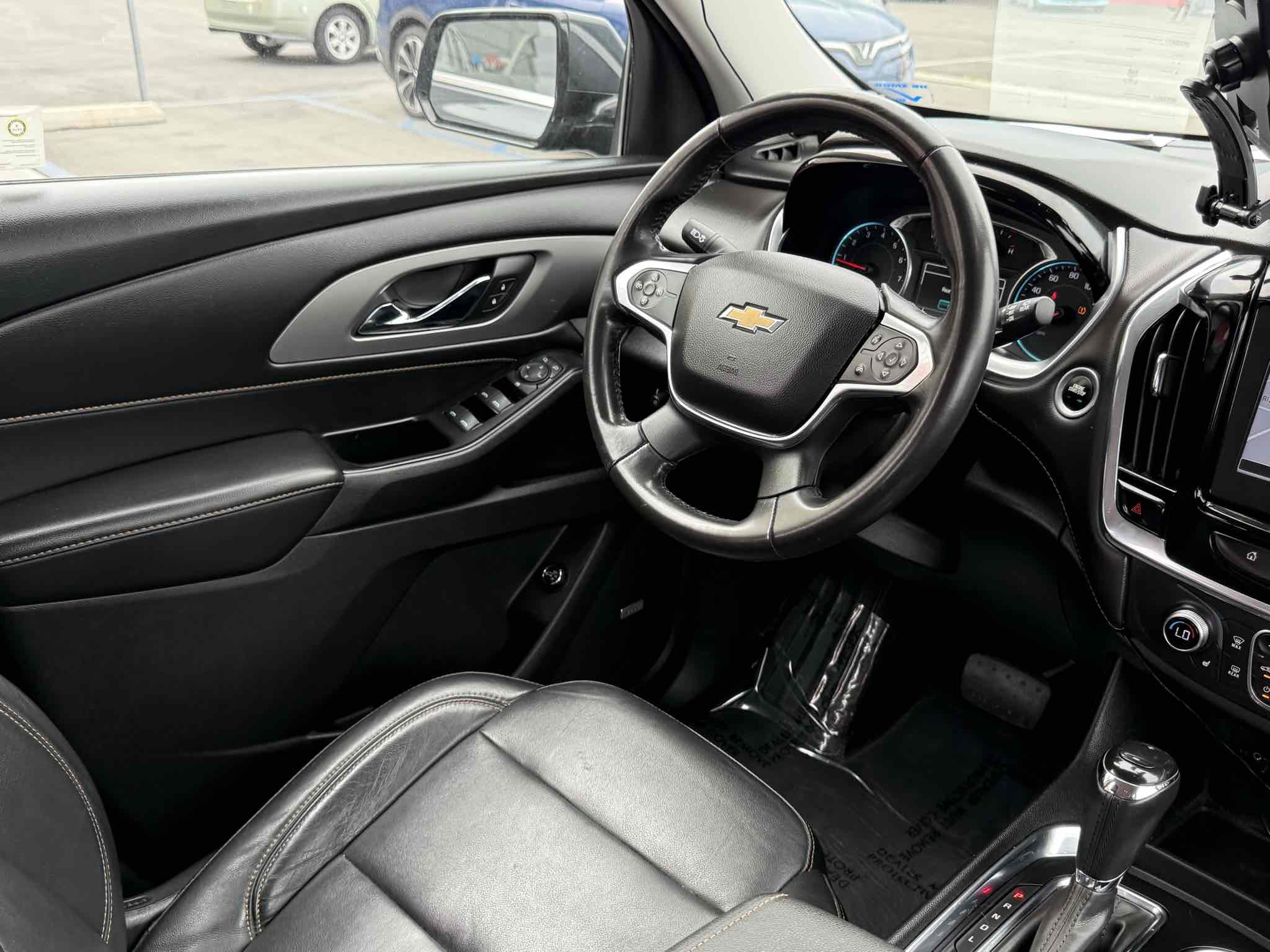 Used 2018 Chevrolet Traverse LT image 46