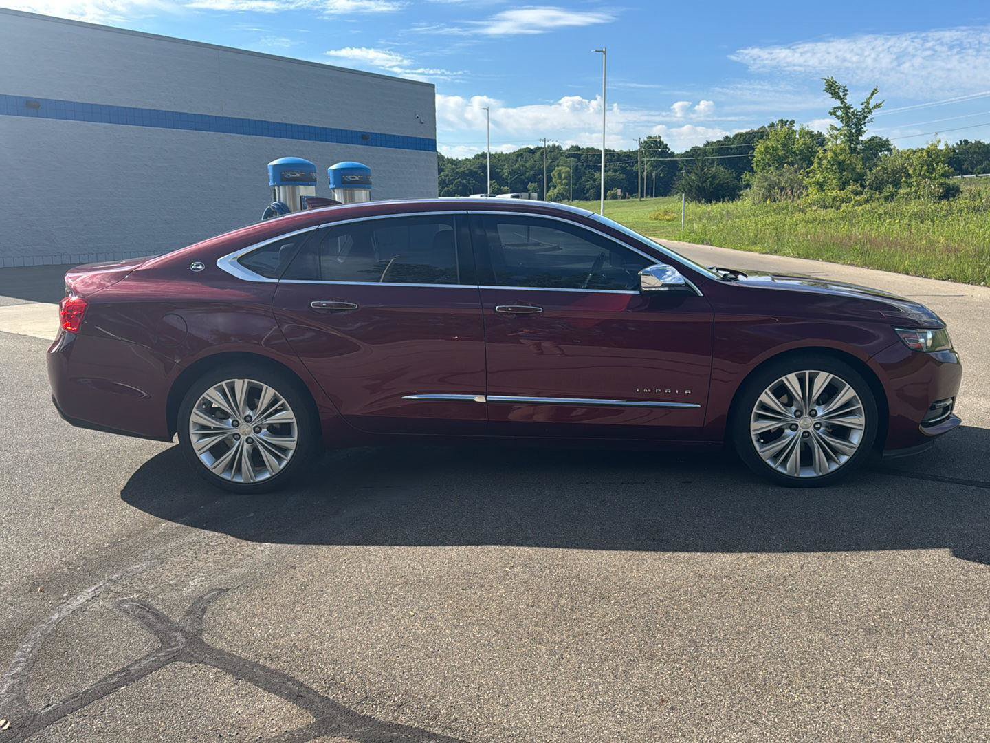 Used 2017 Chevrolet Impala Premier w/ Enhanced Convenience Package FWD image 6