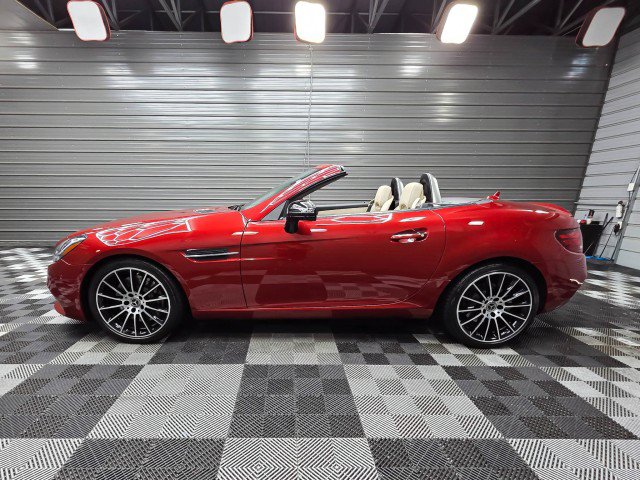 Used 2019 Mercedes-Benz SLC 300 image 9