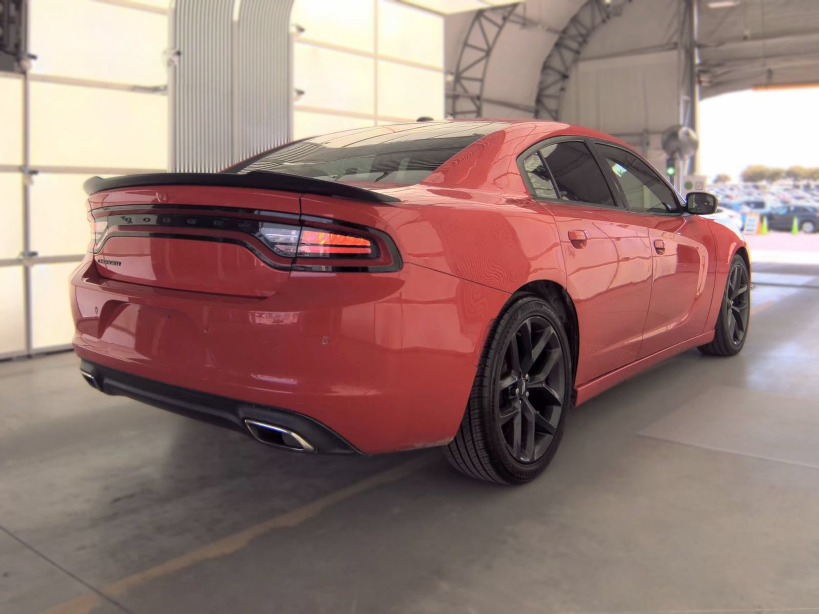 Used 2020 Dodge Charger SXT w/ Blacktop Package RWD image 4