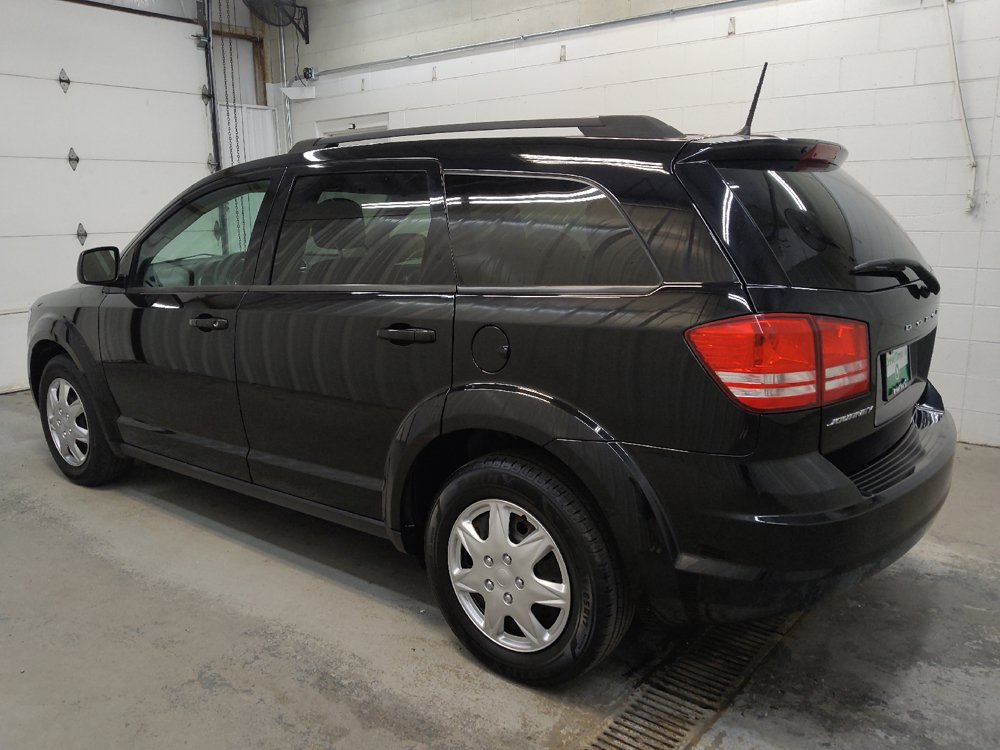 Used 2019 Dodge Journey SE FWD image 3