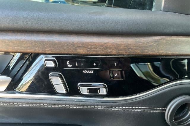 Used 2024 Jeep Grand Wagoneer L 4WD image 17
