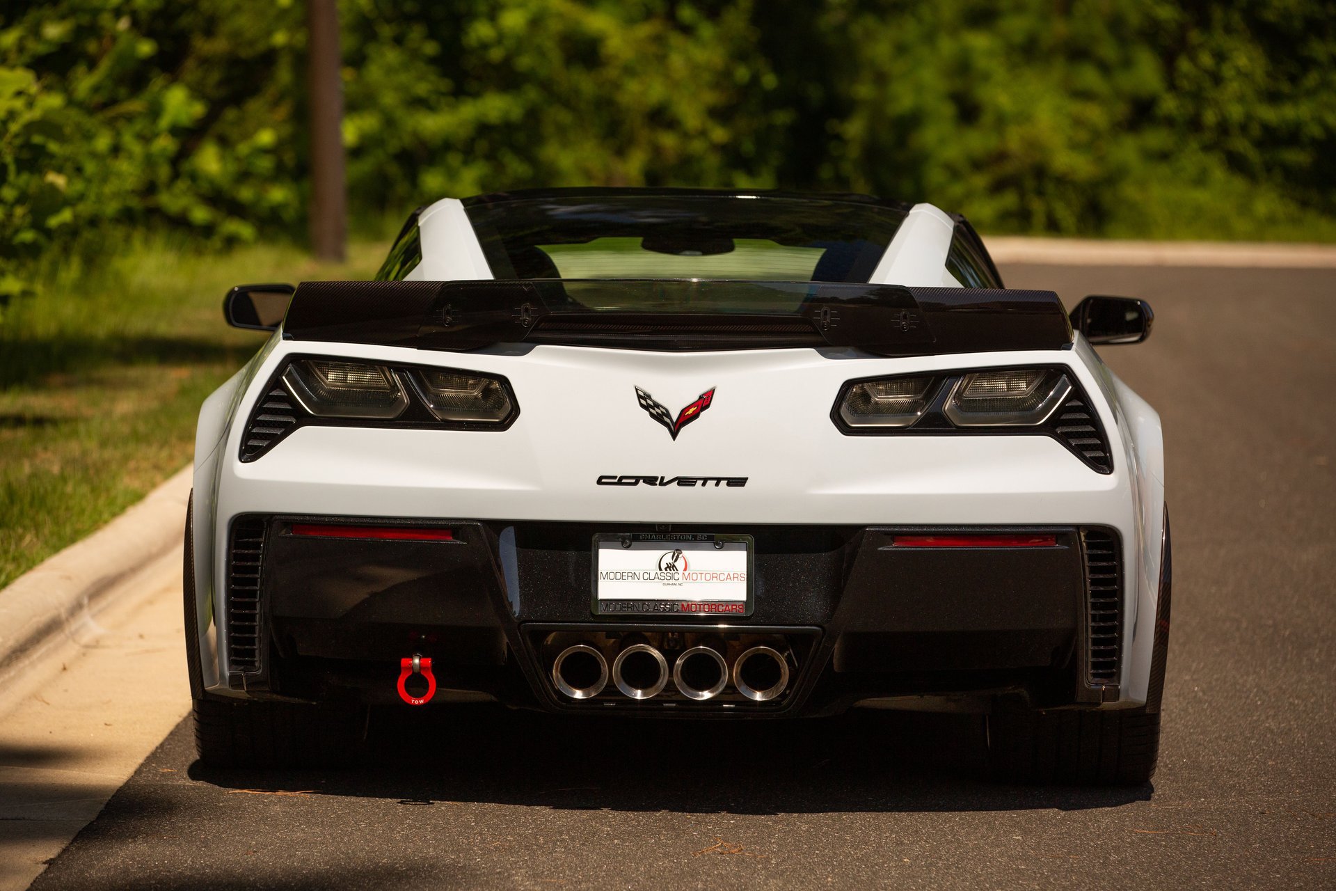 Used 2018 Chevrolet Corvette Z06 w/ Carbon 65 Edition RWD image 23