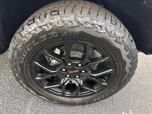 New 2026 GMC Canyon AT4 image 14