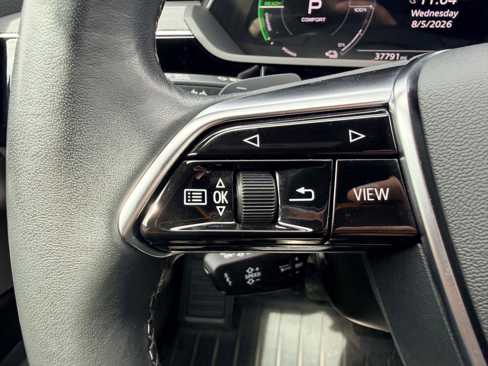 Certified 2024 Audi Q8 e-tron Premium w/ Prestige Package AWD/4WD image 39