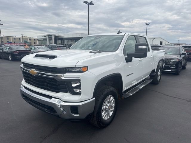 Used 2024 Chevrolet Silverado 3500 LT image 7