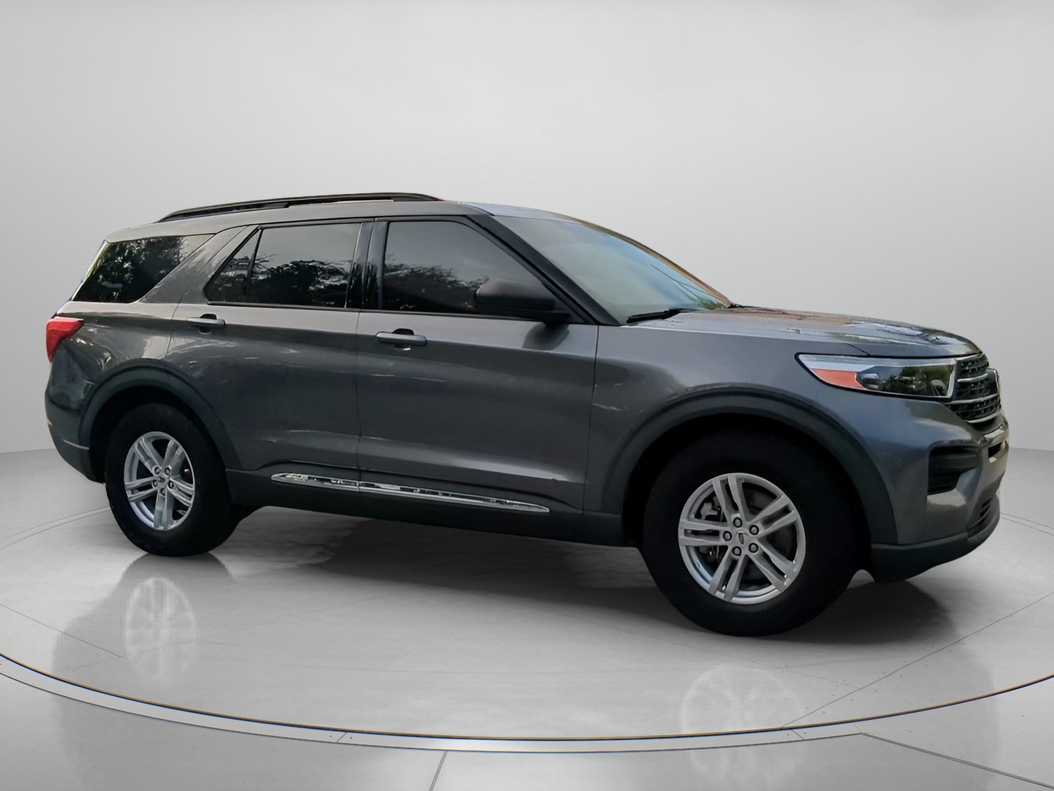 Certified 2021 Ford Explorer XLT RWD image 35