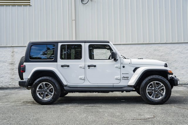 Used 2022 Jeep Wrangler Unlimited Sahara w/ Dual Top Group image 3