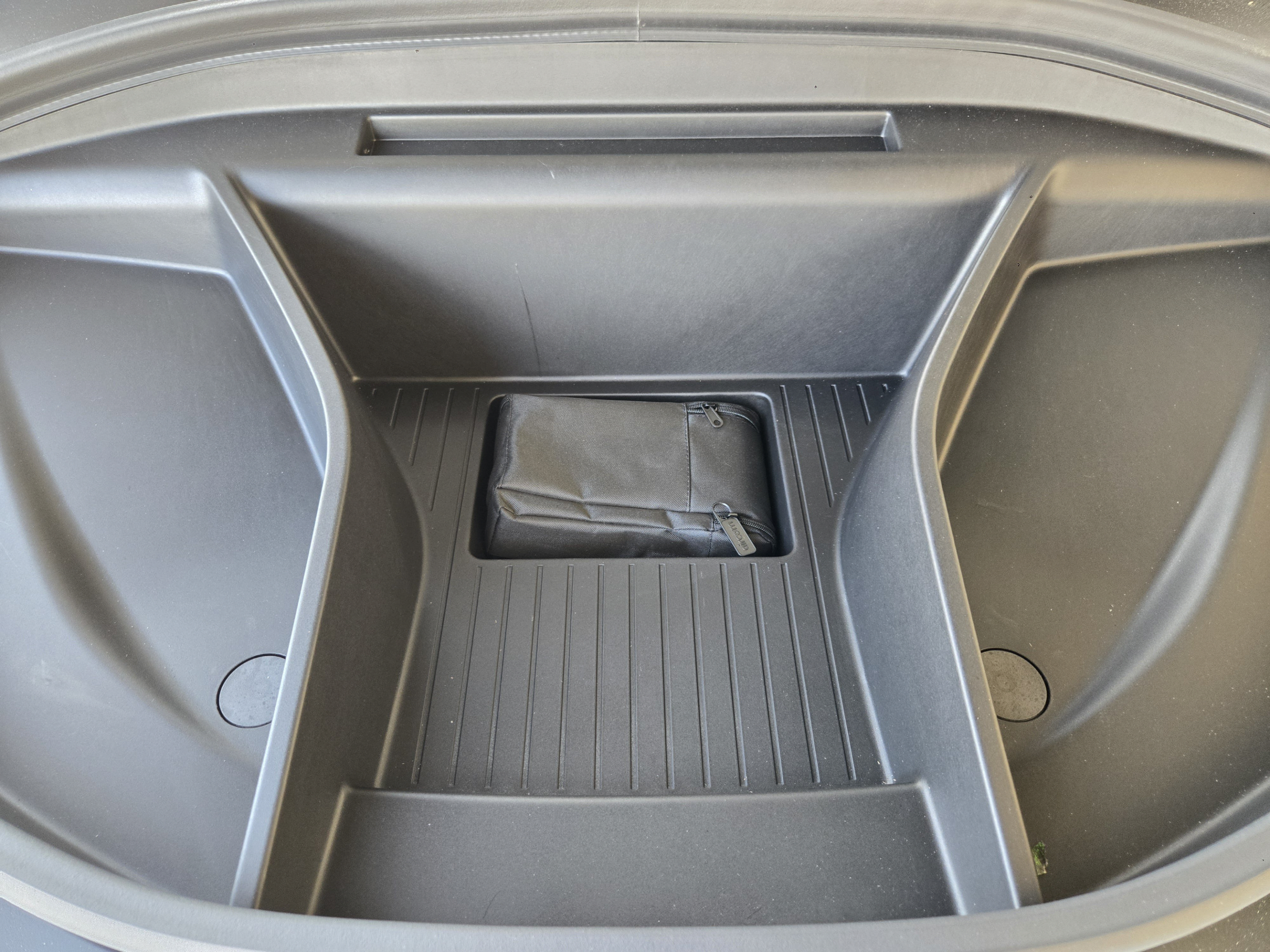 New 2026 Volvo EX90 Plus AWD/4WD image 31