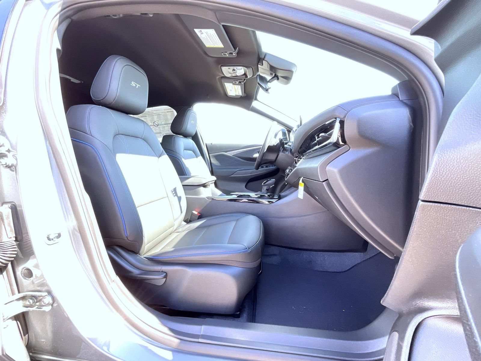 New 2026 Buick Envista Sport Touring w/ Convenience I Package FWD image 15