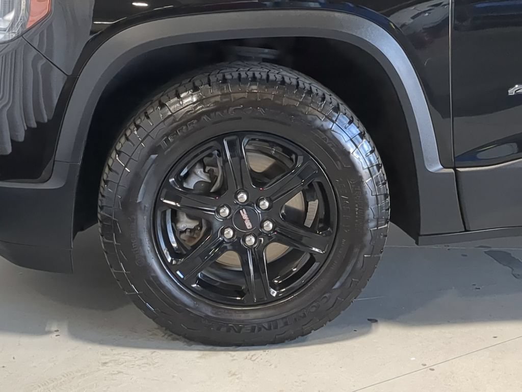 Used 2023 GMC Acadia AT4 AWD/4WD image 14