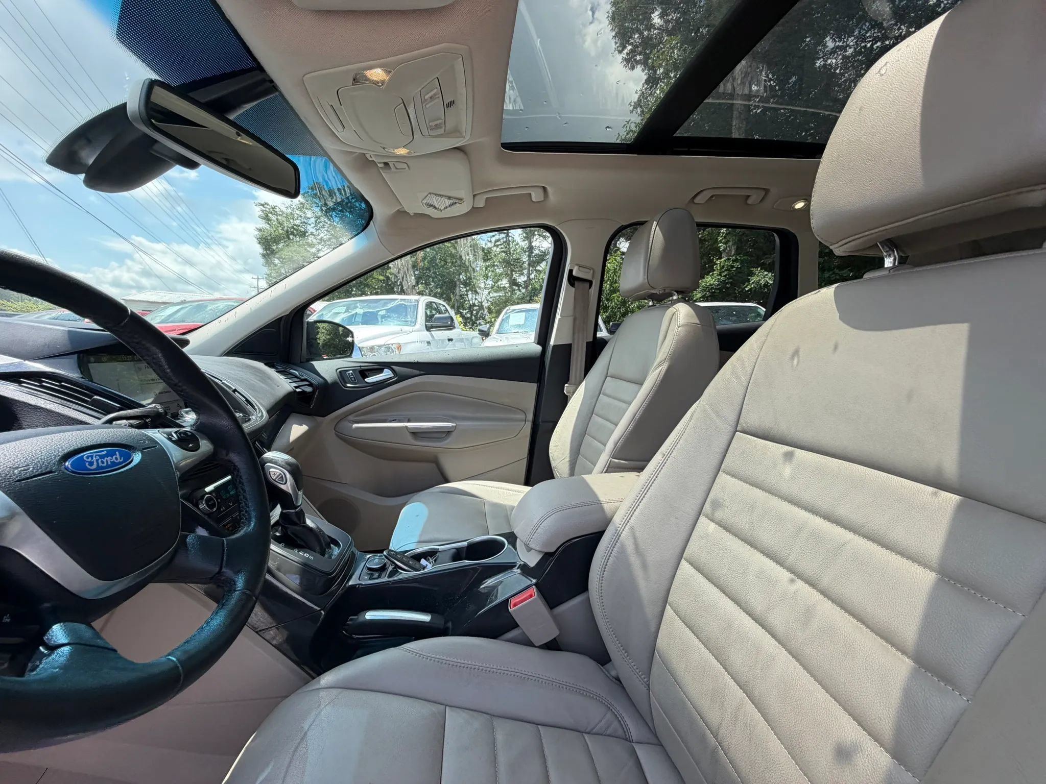 Used 2016 Ford Escape Titanium FWD image 12