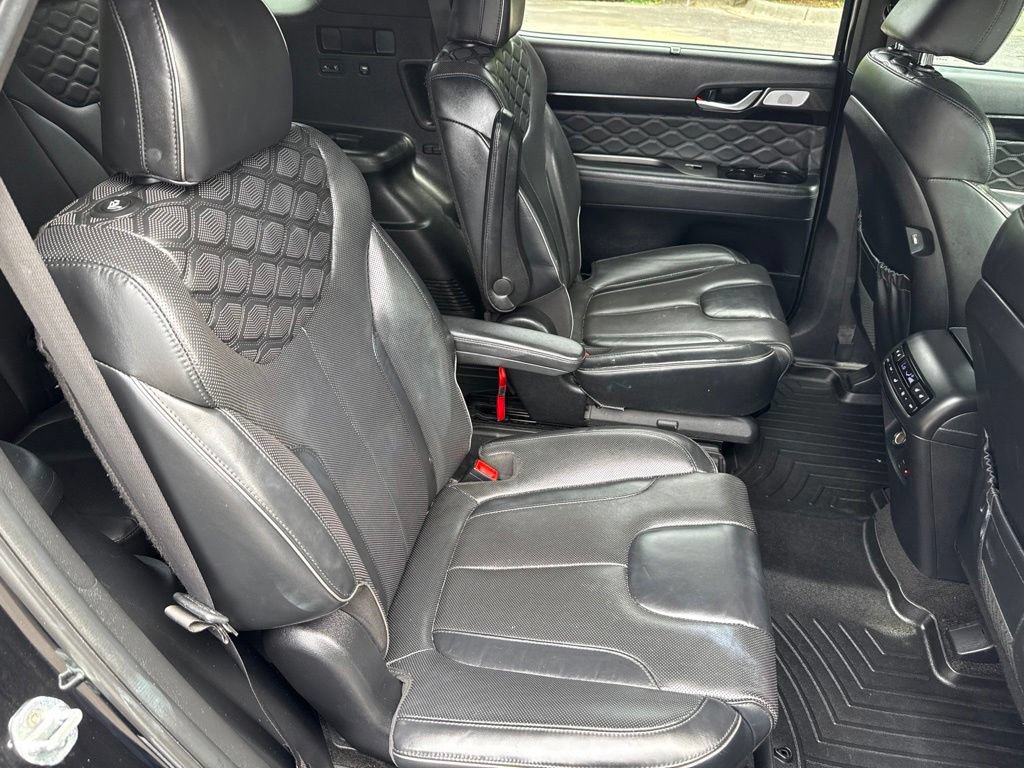 Used 2022 Hyundai Palisade Calligraphy w/ Cargo Package FWD image 14