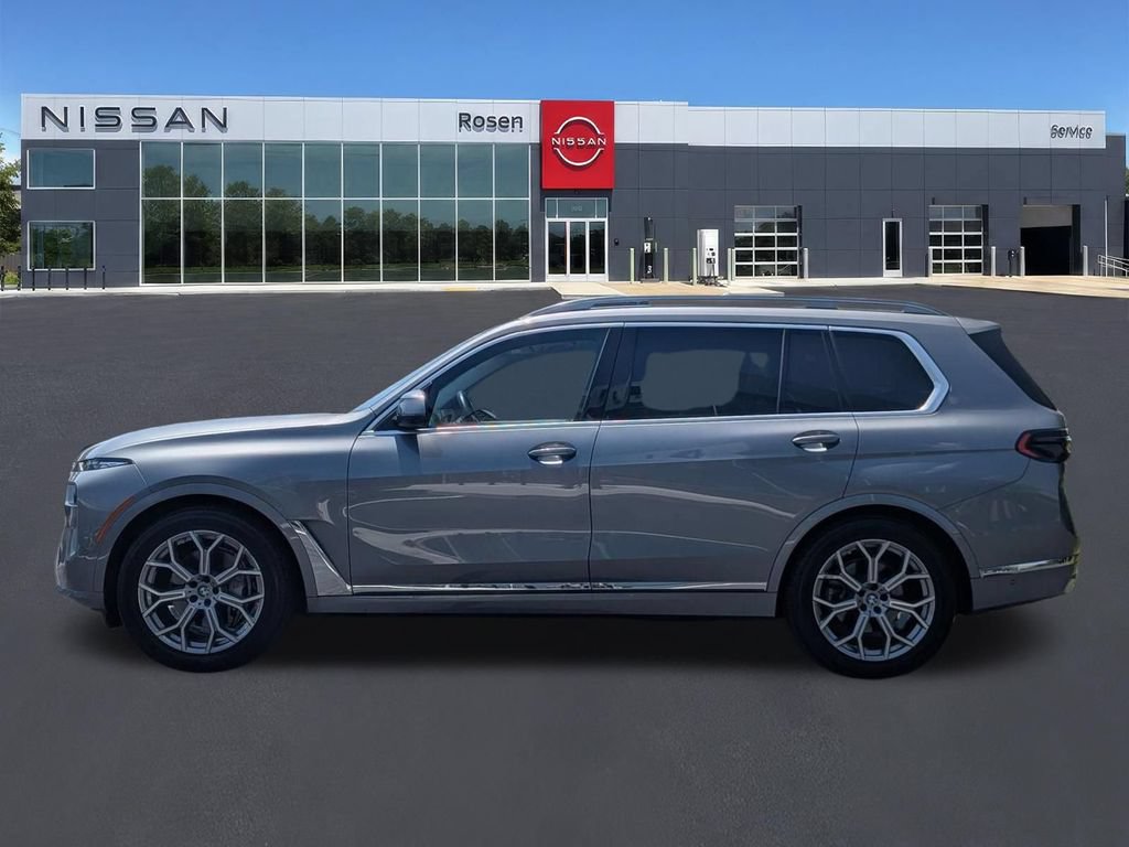 Used 2025 BMW X7 xDrive40i w/ Premium Package AWD/4WD image 6