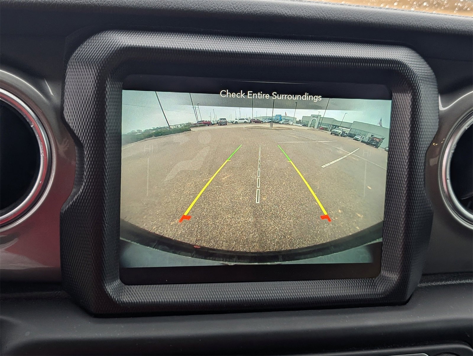 Used 2023 Jeep Wrangler Sahara w/ Cold Weather Group image 18