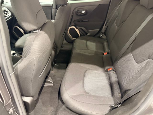 Used 2017 Jeep Renegade Latitude image 22
