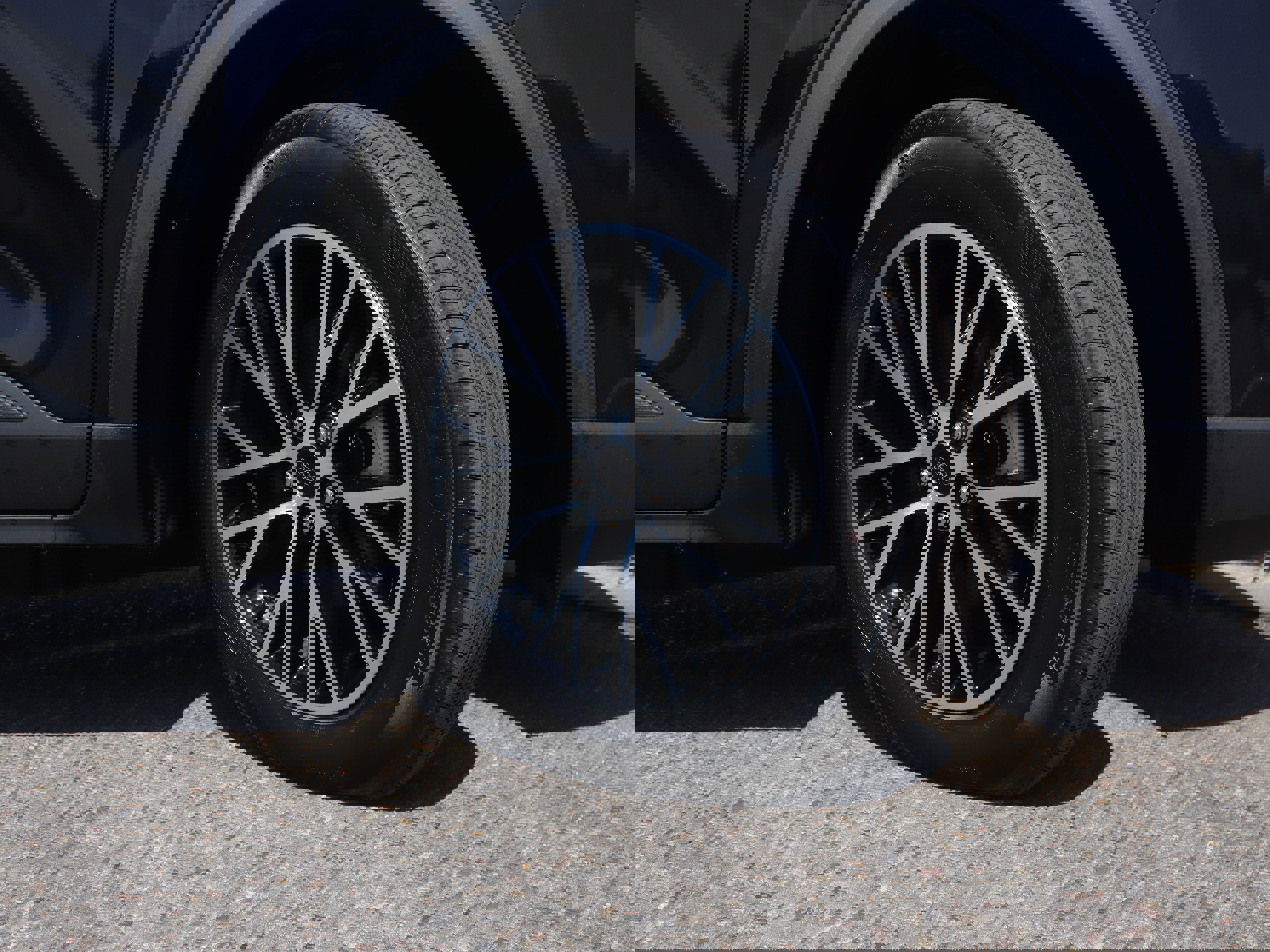 New 2025 Ford Escape SE w/ PHEV Premium Package image 13