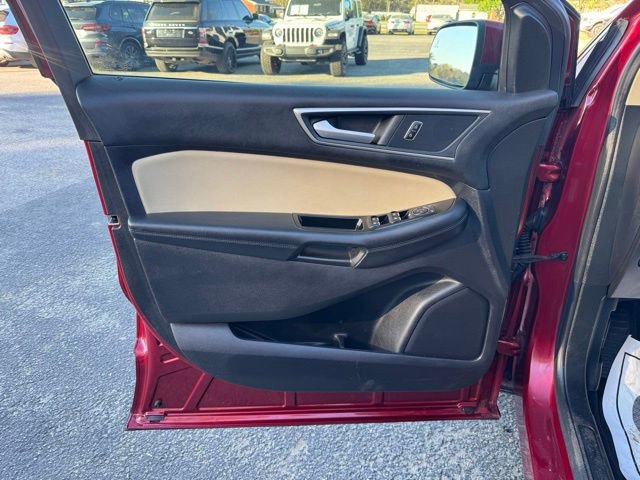 Used 2019 Ford Edge SEL w/ Equipment Group 201A image 17