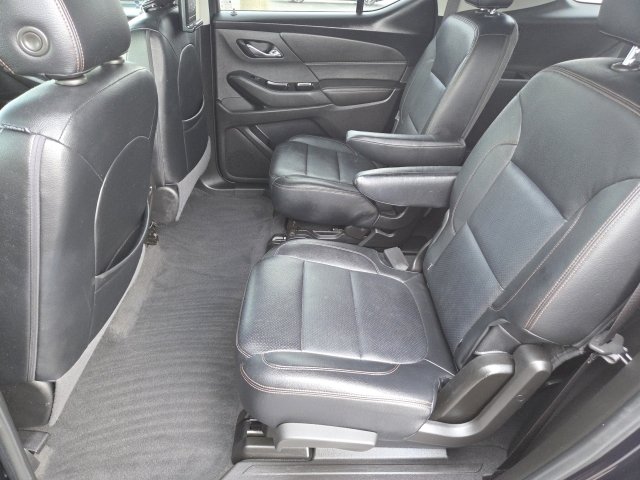 Used 2020 Chevrolet Traverse LT w/ Driver Confidence II Package AWD/4WD image 14
