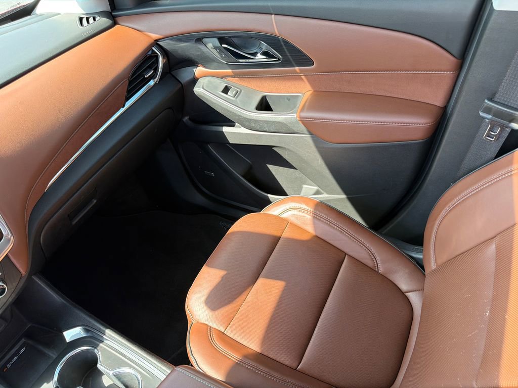 Used 2018 Chevrolet Traverse High Country image 18