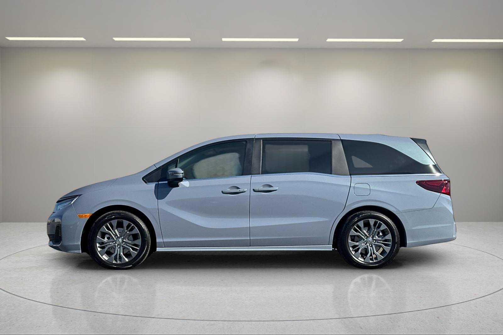 New 2027 Honda Odyssey Touring image 7