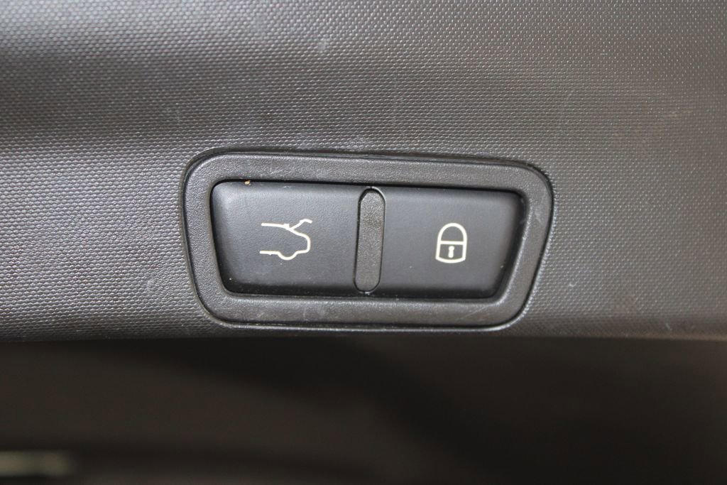 Used 2018 Alfa Romeo Stelvio Ti Sport image 14