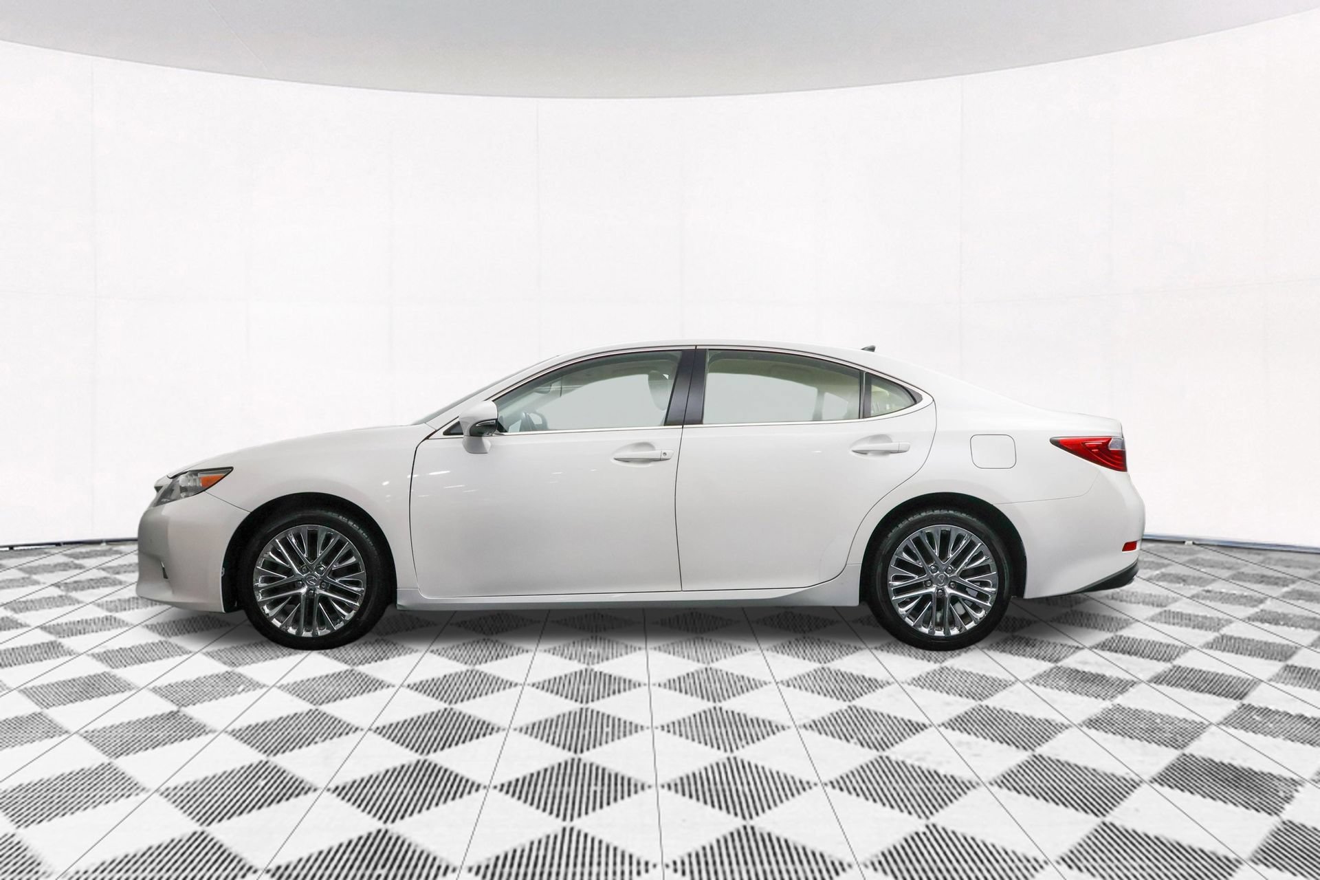 Used 2013 Lexus ES 350 FWD image 10