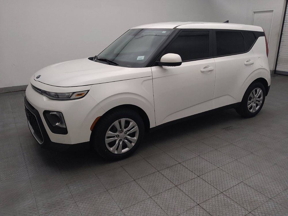 Used 2021 Kia Soul LX FWD image 2