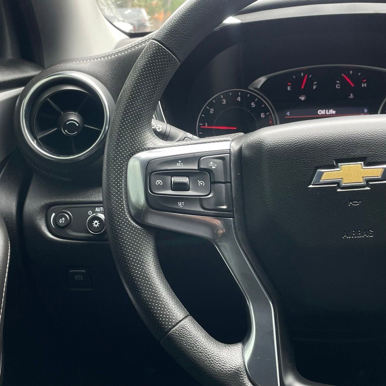 Used 2024 Chevrolet Blazer LT w/ Convenience Package FWD image 13