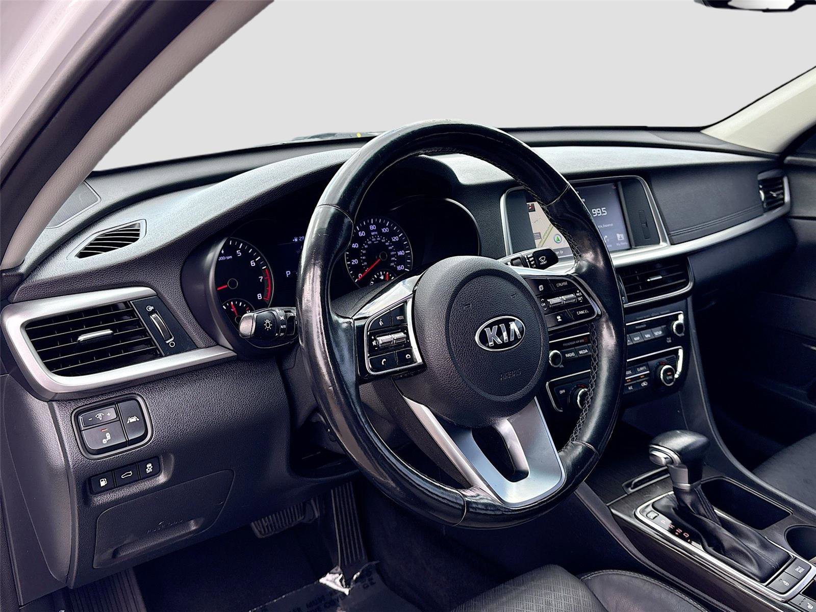 Used 2020 Kia Optima Premium image 9