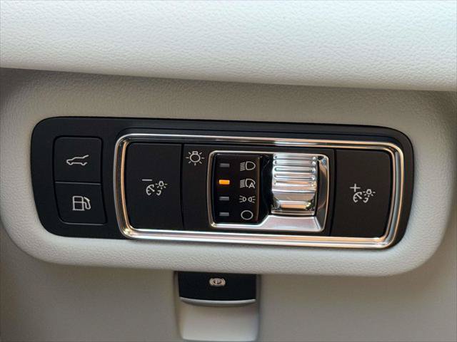 Used 2026 Lincoln Nautilus Premier w/ Equipment Group 102A AWD/4WD image 23