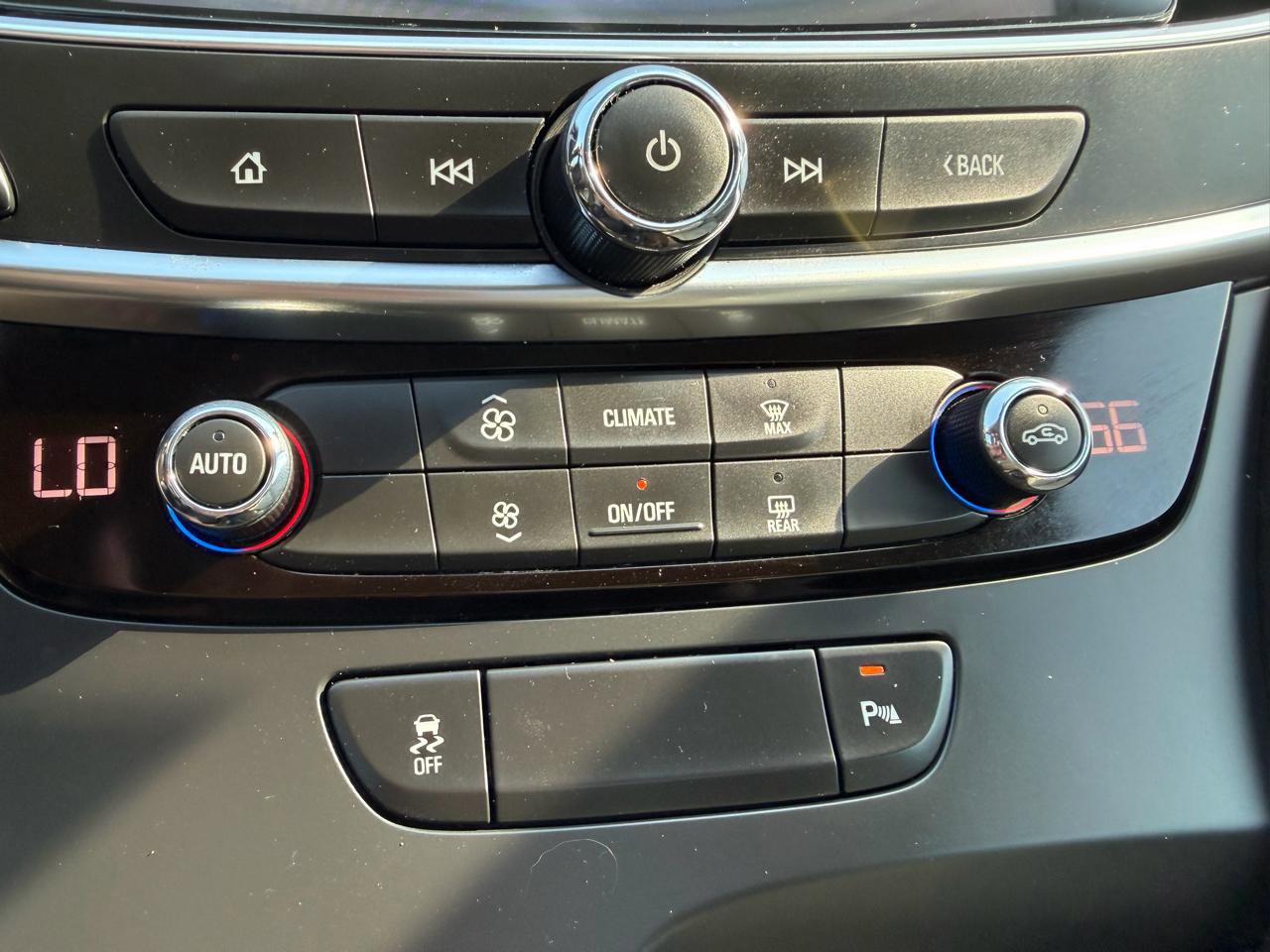 Used 2017 Buick LaCrosse Preferred FWD image 15
