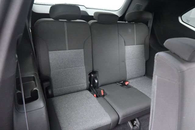 Used 2025 GMC Acadia Elevation FWD image 18
