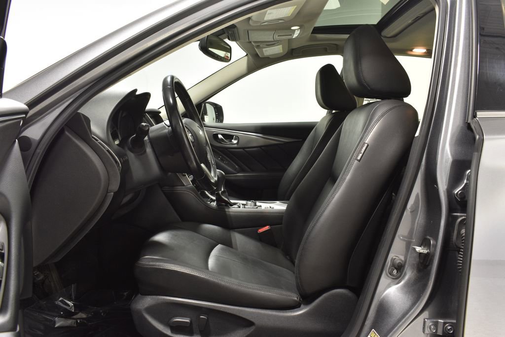 Used 2017 INFINITI Q50 2.0t w/ Moonroof Package image 10