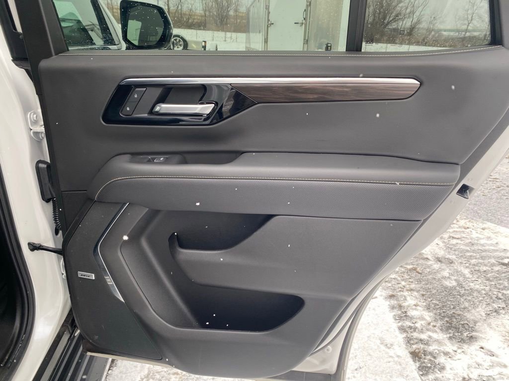 New 2025 Chevrolet Tahoe Premier w/ LPO, Illumination Package image 27